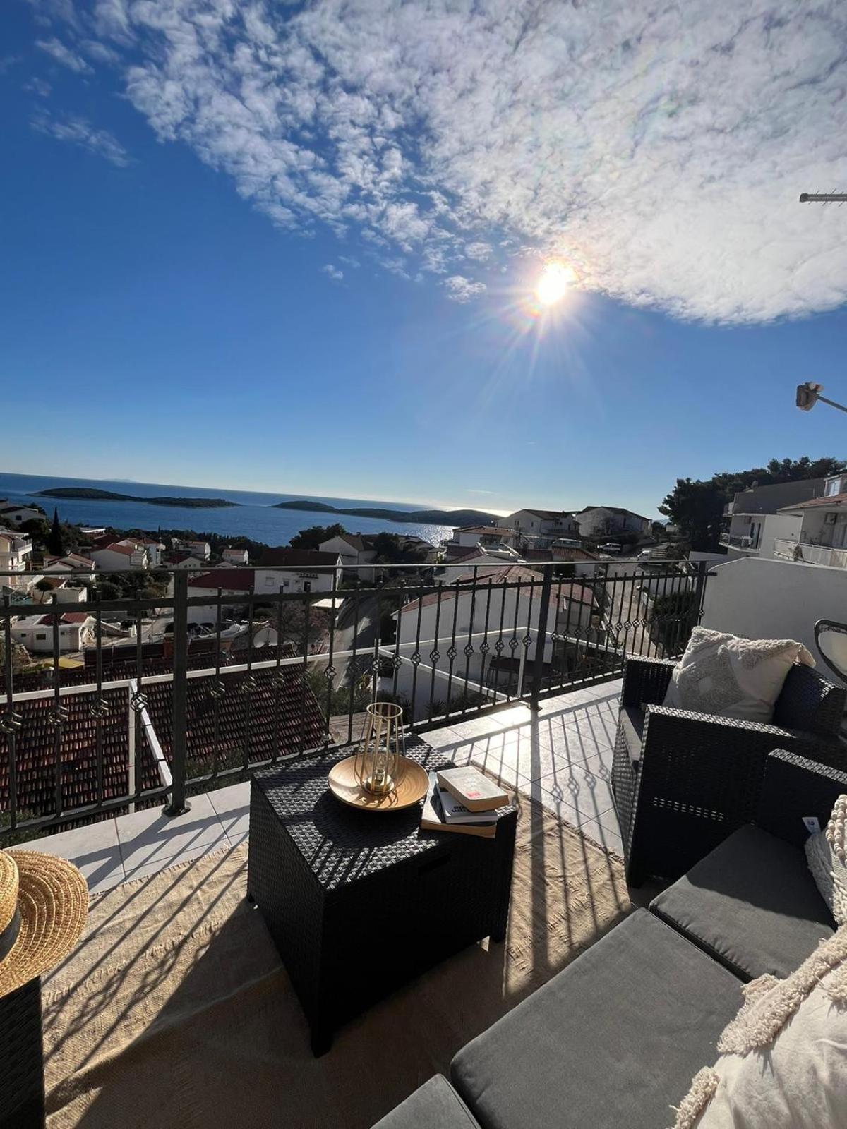 Apartments Tino Хвар Экстерьер фото